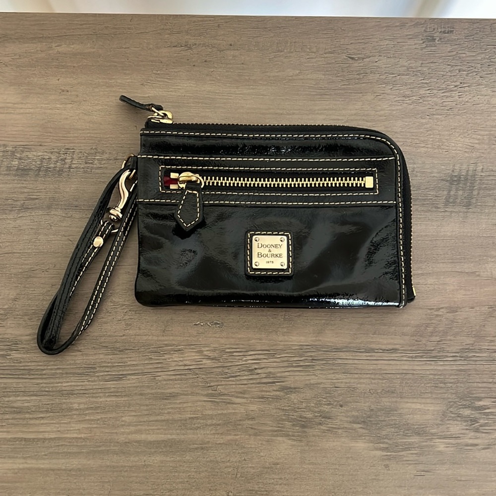 Dooney & Bourke🖤✨